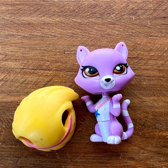LPS Littlest Pet Shop Purple Cat with Removable Blonde Hair - Picture 6 of 6